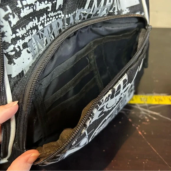 Sling Shoulder Backpack Bag Crossbody Triangle Pack Rucksack OS - Picture 8 of 14